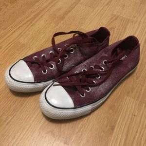 Women’s Maroon Low-Top Converse | US 8 UK 6